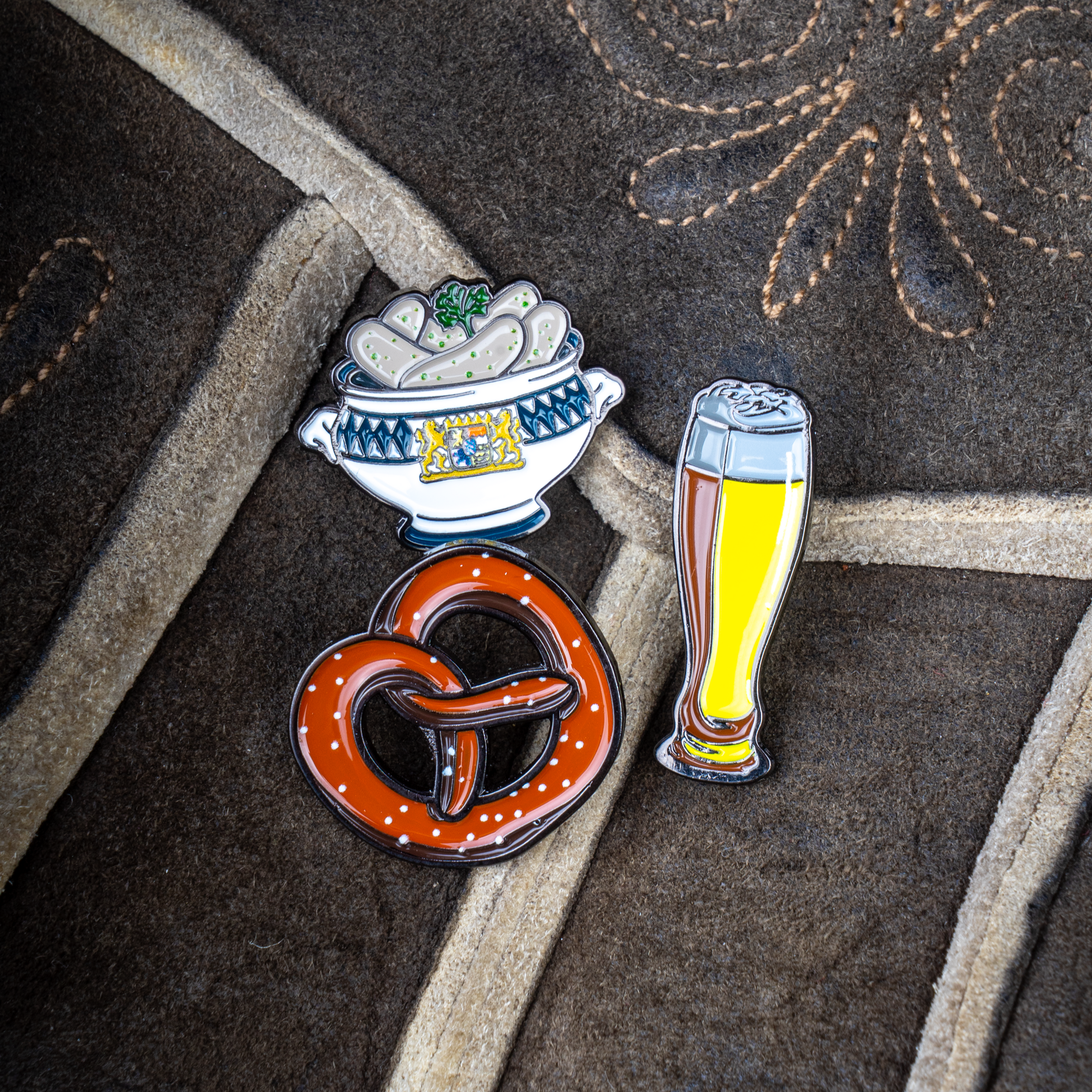 Wiesn-Pins & Trachtenanstecker