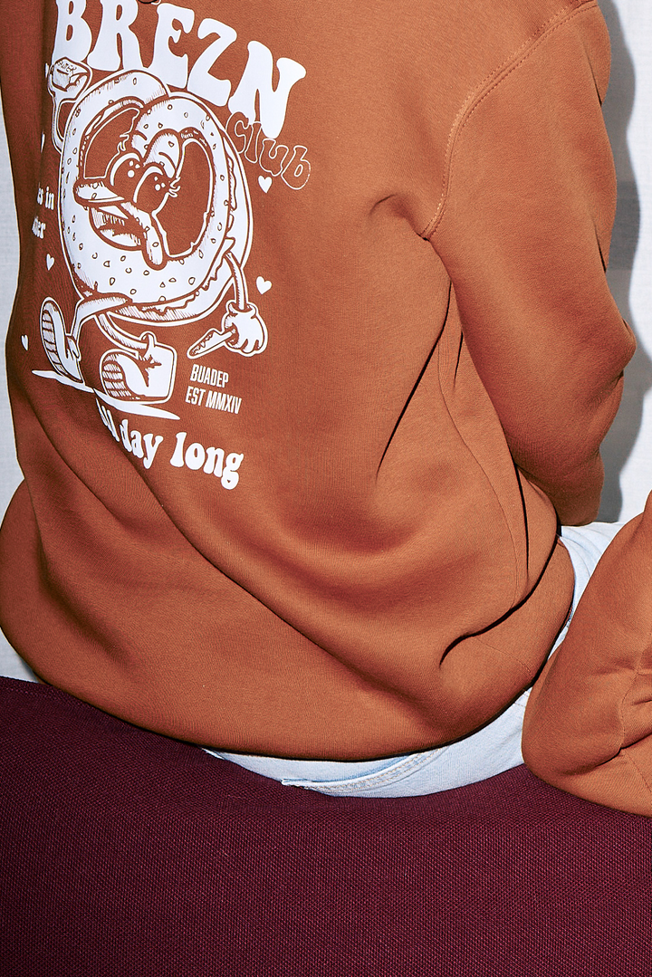 Butter Brezn Club Sweater Caramel
